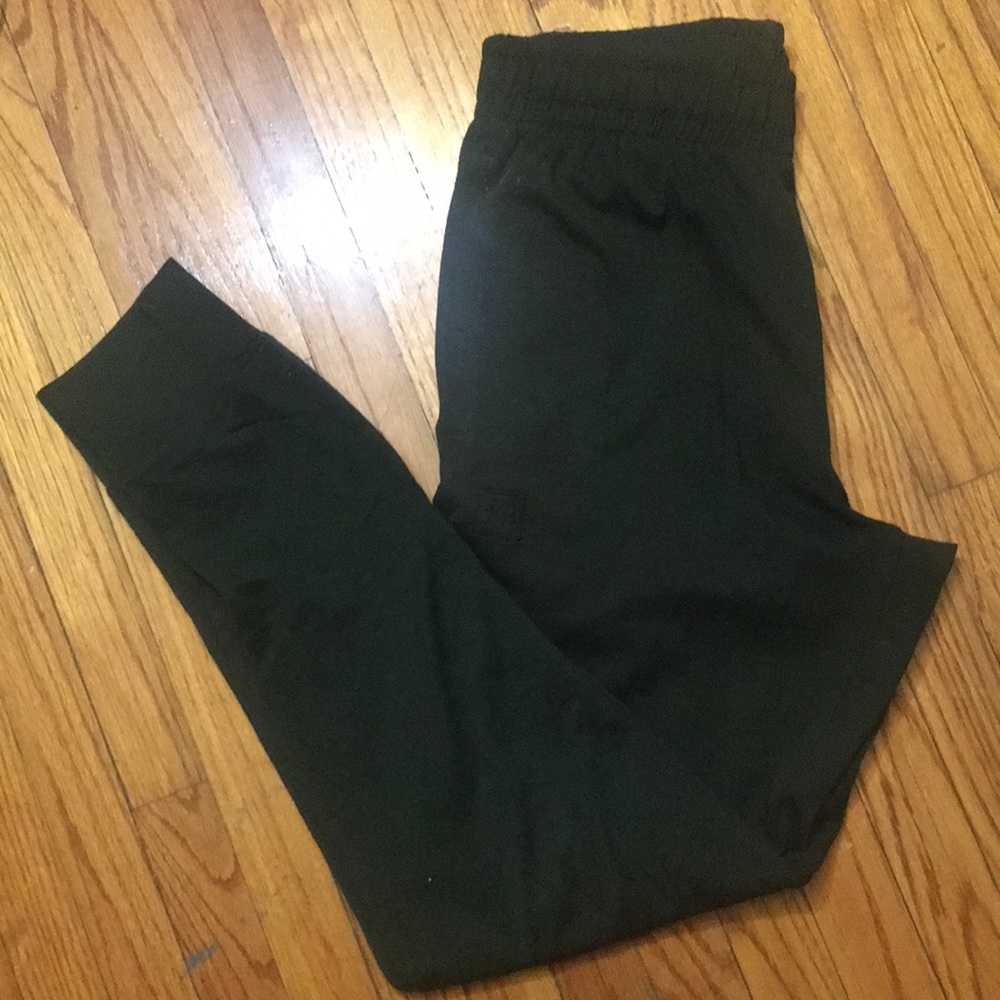 NWOT olive green under armour joggers